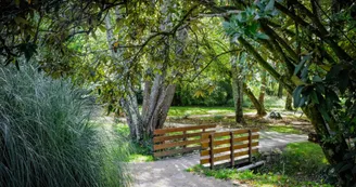 Sentier du trou du loup - Nanteuil-en-Vallée